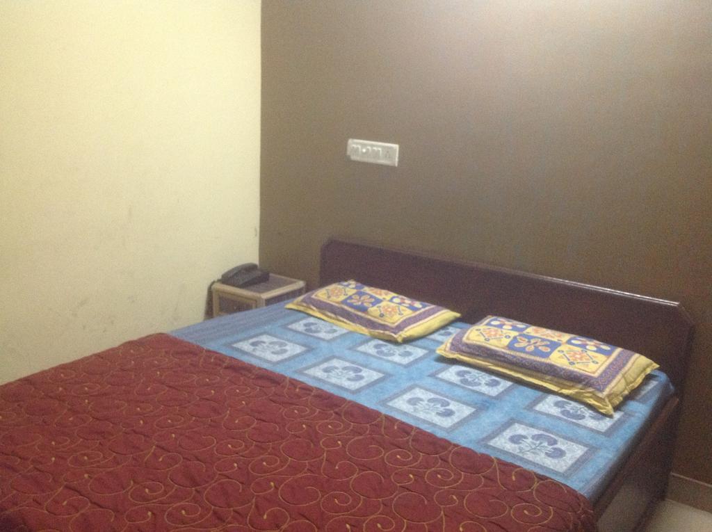 ג'איפור Hotel Kamal Kunj מראה חיצוני תמונה